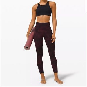 Lululemon size 4 Diamond Dye Cassis Black cropped leggings